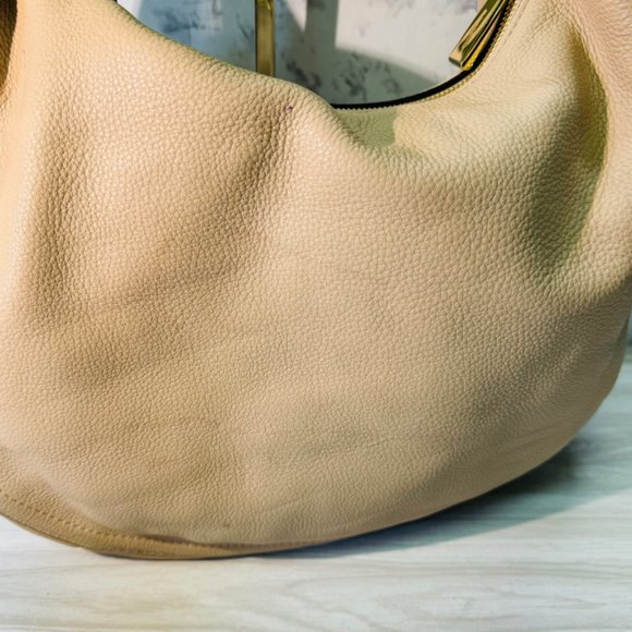 MICHAEL KORS Lydia Acorn Leather Large Shoulder Bag Cream - Picture 6 of 9